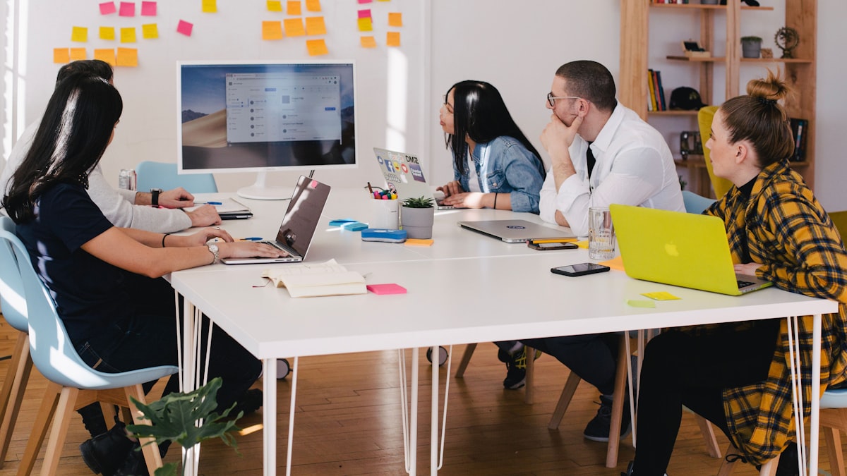 Client Management 101: How Freelancers Can Build Lasting Relationships